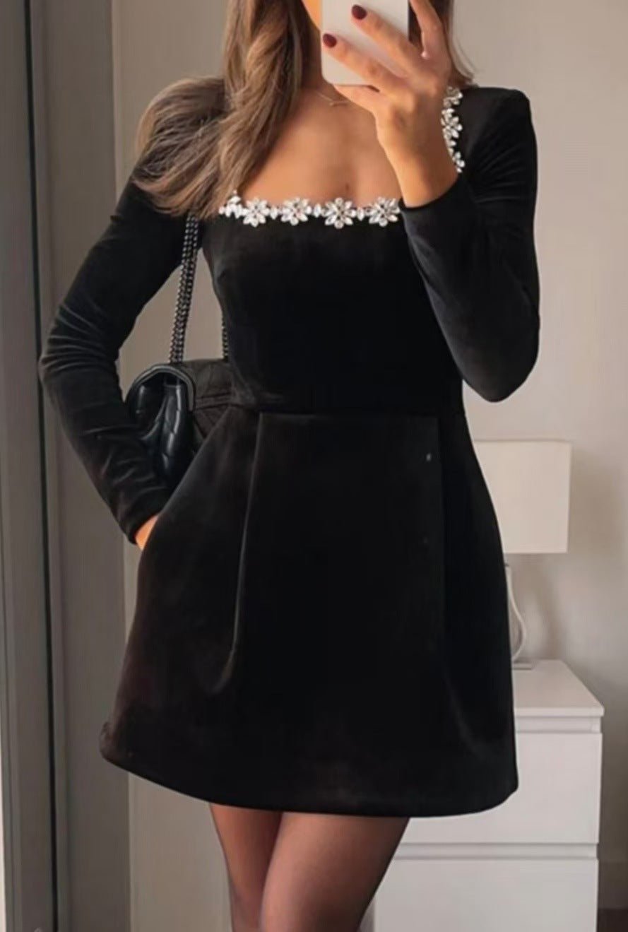 A-Line Short Dress with Flower Rhinestone Design for Spring LE Fragrance