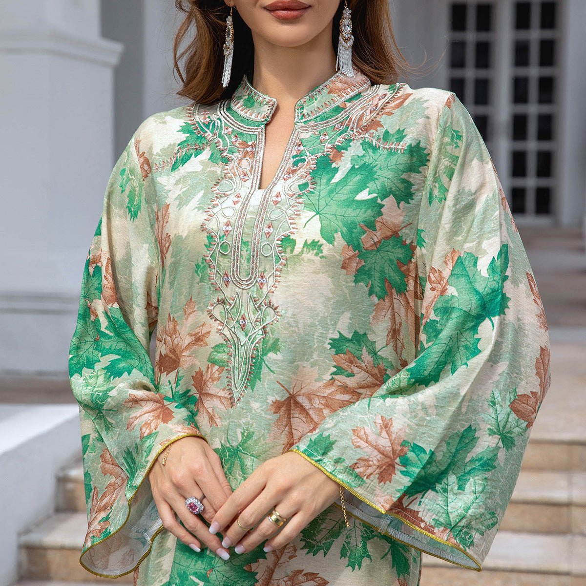 Embroidered Fashion Robe Elegant and Stylish LE Fragrance