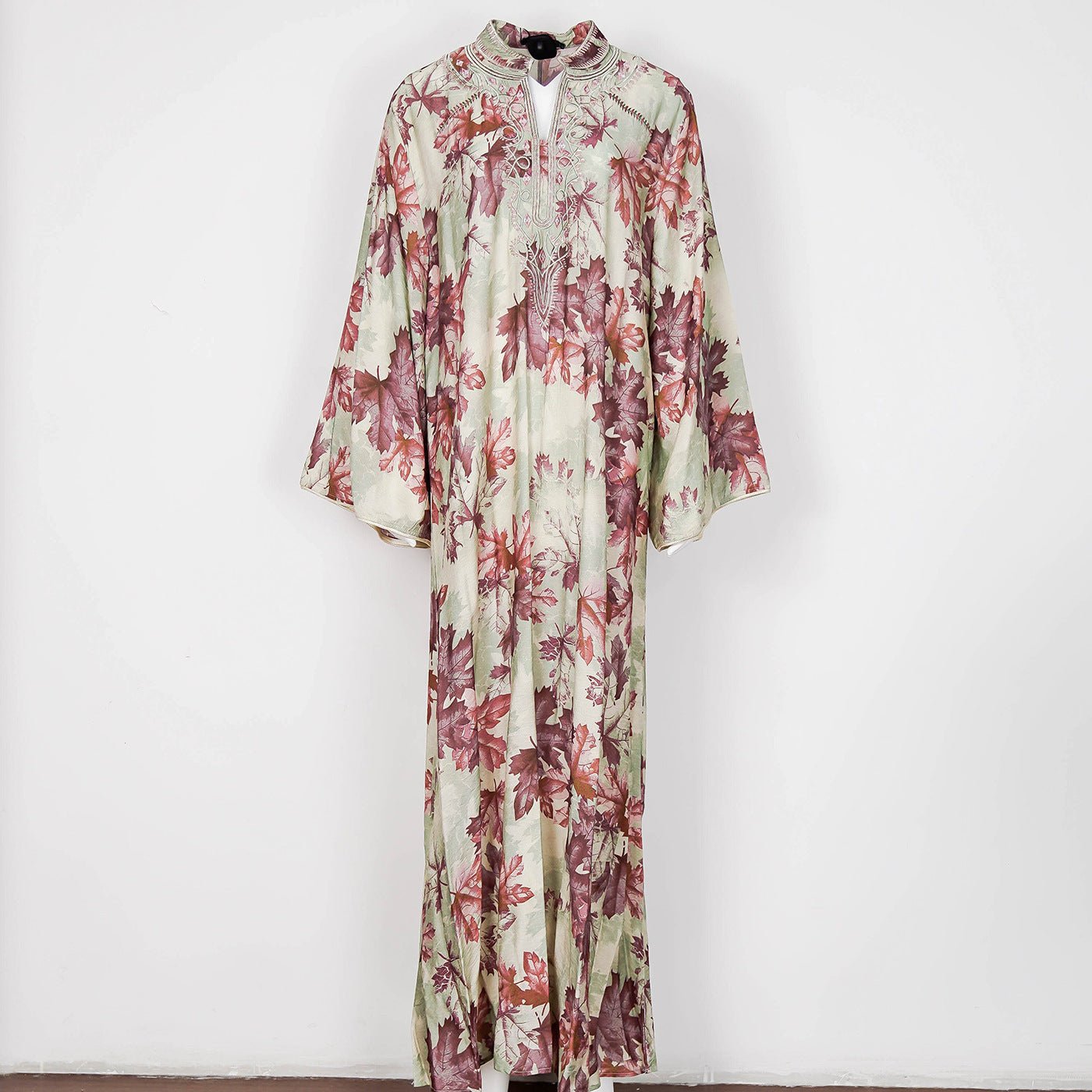 Embroidered Fashion Robe Elegant and Stylish LE Fragrance