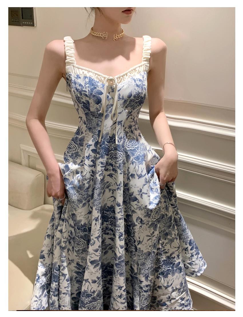 Women’s Retro Floral Strap Dress Vintage Style, Sleeveless Summer Fashion LE Fragrance