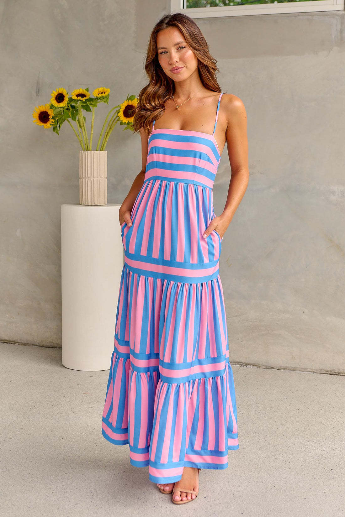 Women's Striped Summer Maxi Dress – Sleeveless Suspender Style with Pockets LE Fragrance