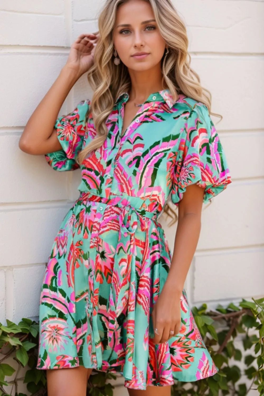 abstract-print-lace-up-high-waist-buttoned-mini-dress-432431
