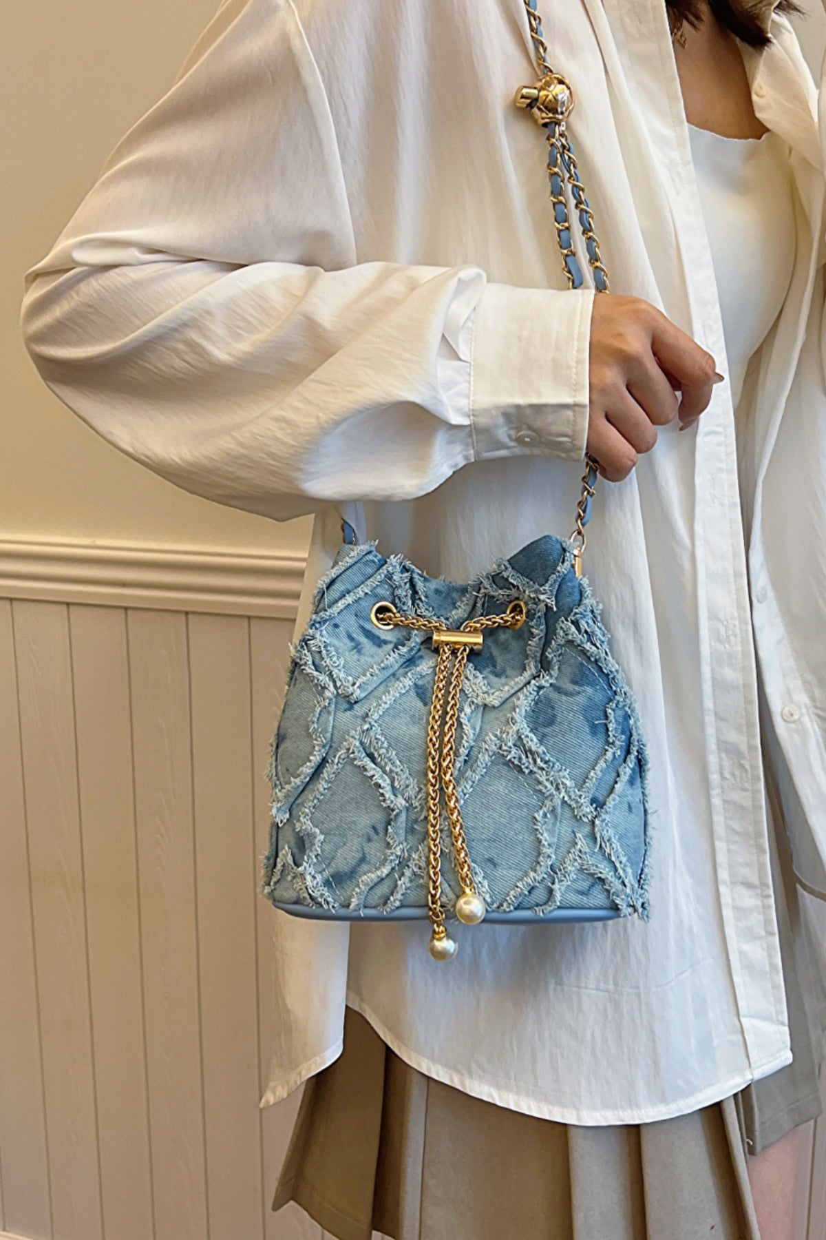 Trendsi Bags Casual Denim Bucket Bag with Raw Edge Finish  Trendy Women’s Shoulder Bag