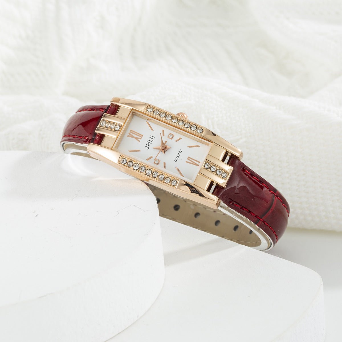 Women’s Luxury Slub Pattern Thin Belt Watch Design for Elegant Style LE Fragrance