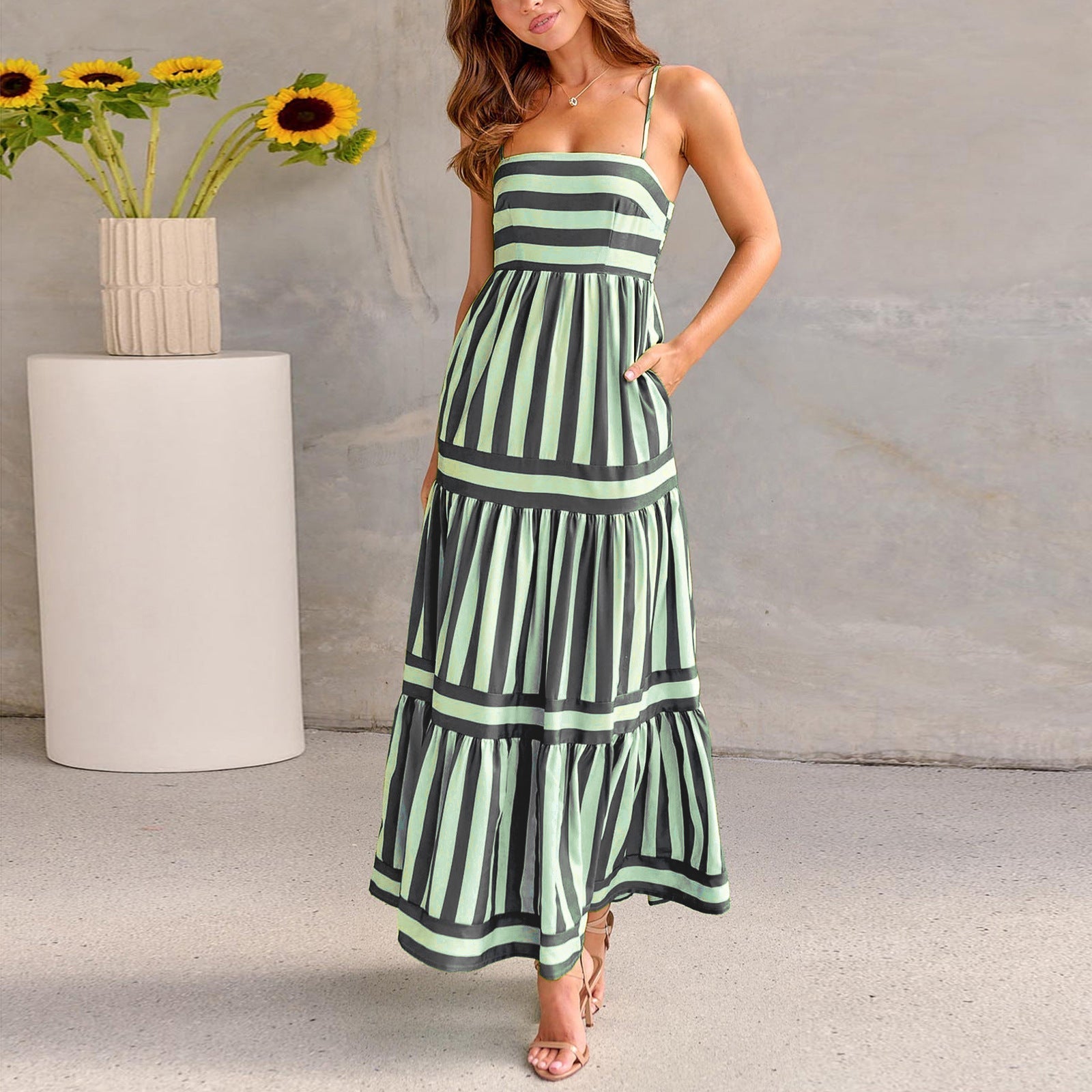 Women's Striped Summer Maxi Dress – Sleeveless Suspender Style with Pockets LE Fragrance